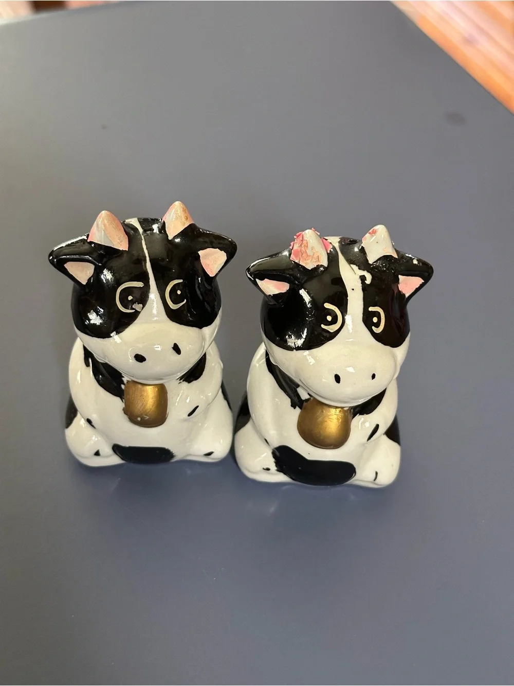 vintage ceramic cow salt and pepper shakers